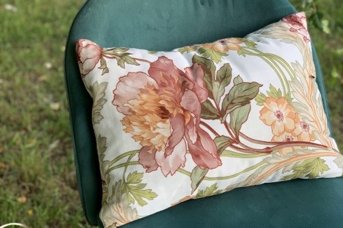 Декоративная подушка Летний сад
